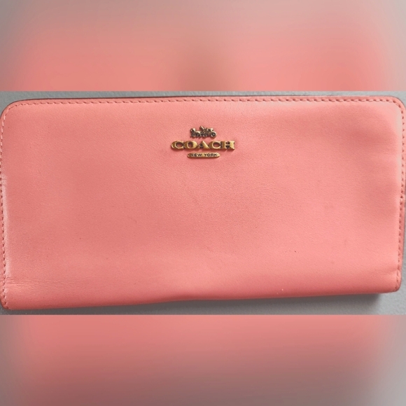 Coach Pink Taffy Leather Wallet - Picture 3 of 6